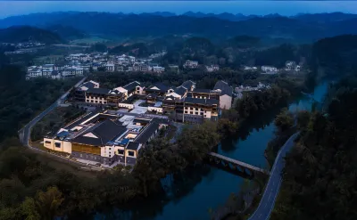 Steigenberger Icons Guizhou Xiaoqikong Hotels in Xiaoqikong Scenic Area(East Gate Area)/Daqikong