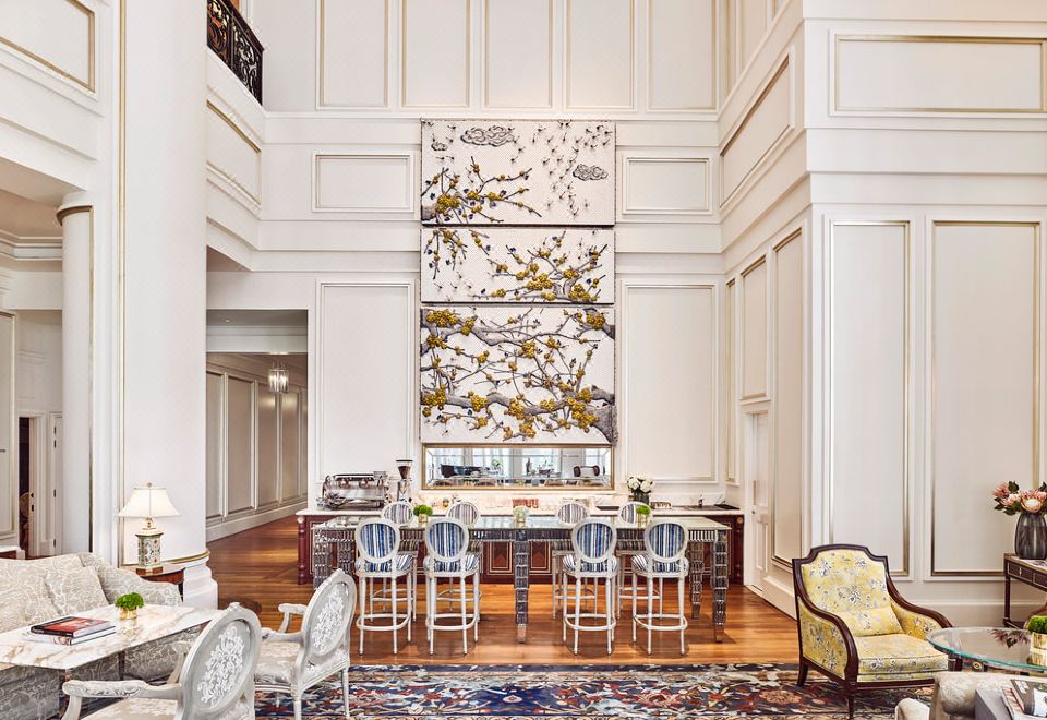 파크 하얏트 사이공의 고급스러운 로비 전경