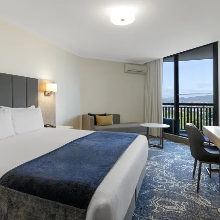 Hotel Grand Chancellor Brisbane Отели рядом с достопримечательностью «Кастом Хаус»
