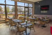 Ramada by Wyndham Madrid Getafe Các khách sạn ở Getafe