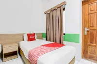 Collection O Jalan Slamet Riyadi Near Kampung Batik Kauman Formerly Hotel Grand Kota Các khách sạn ở Serengan