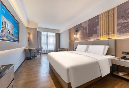 화즈만 호텔의 야경 이미지