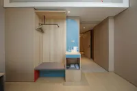 Homeinn Hotel (Zhenjiang Jurong Wuyue Plaza Railway Station) - Parking