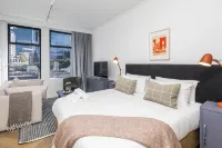 Zeeland Pier Aparthotel by Totalstay Hotel a 