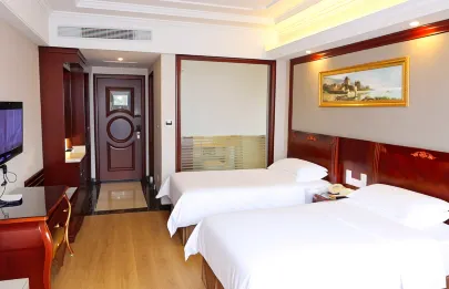 Kamar hotel standar 4 bintang