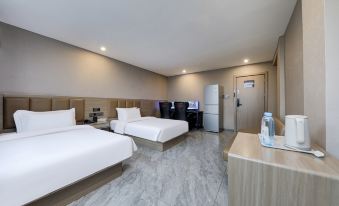 Pai Esports Hotel (Xiangcheng Lianhua Avenue People's Park Branch)