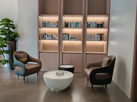 Yuman Hotel (Yuanling Chenzhou Middle Street) Отели рядом с достопримечательностью «Longxing Lecture Temple»