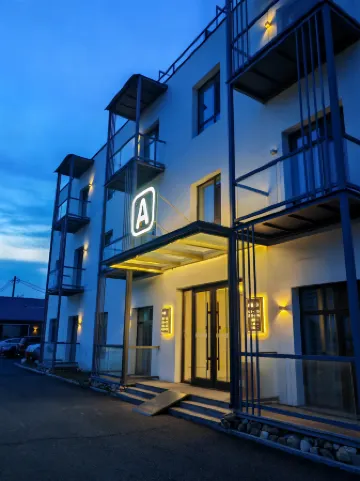 Homeinn Selected Hotel (Shenyang Taoxian Airport Music Academy Taoxian Campus) Отели рядом с Аэропорт Шэньян