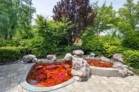 รีสอร์ทลู่ซ่าง ทะเลสาบฤดูใบไม้ผลิ