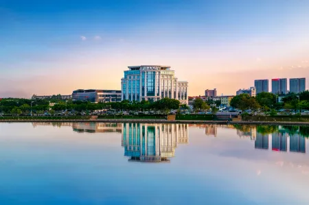 Guangzhou Panyu Shiqiao Elegant Hotel Отели рядом с достопримечательностью «Chenyong Park»