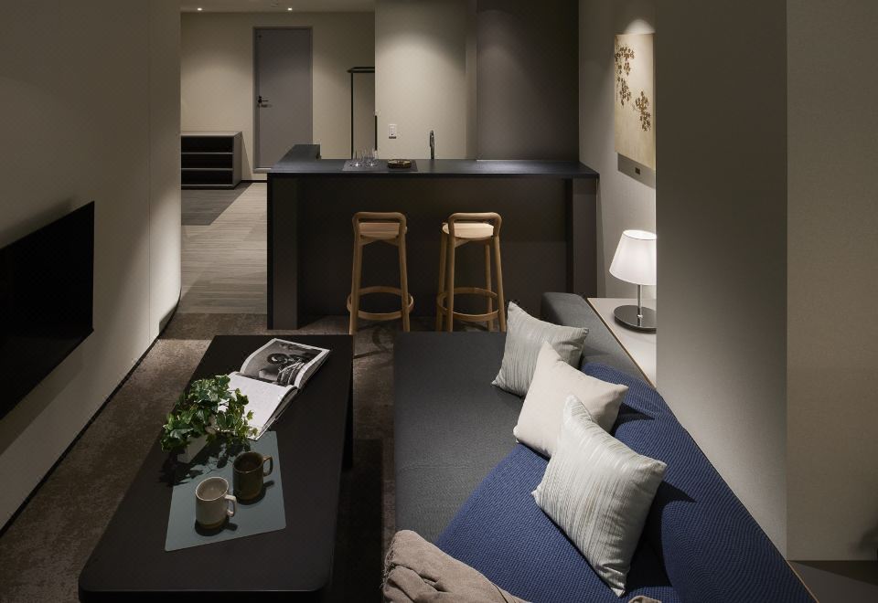 민 니혼바시 스이텐구마에 주변 거리 또는 편의점 이미지