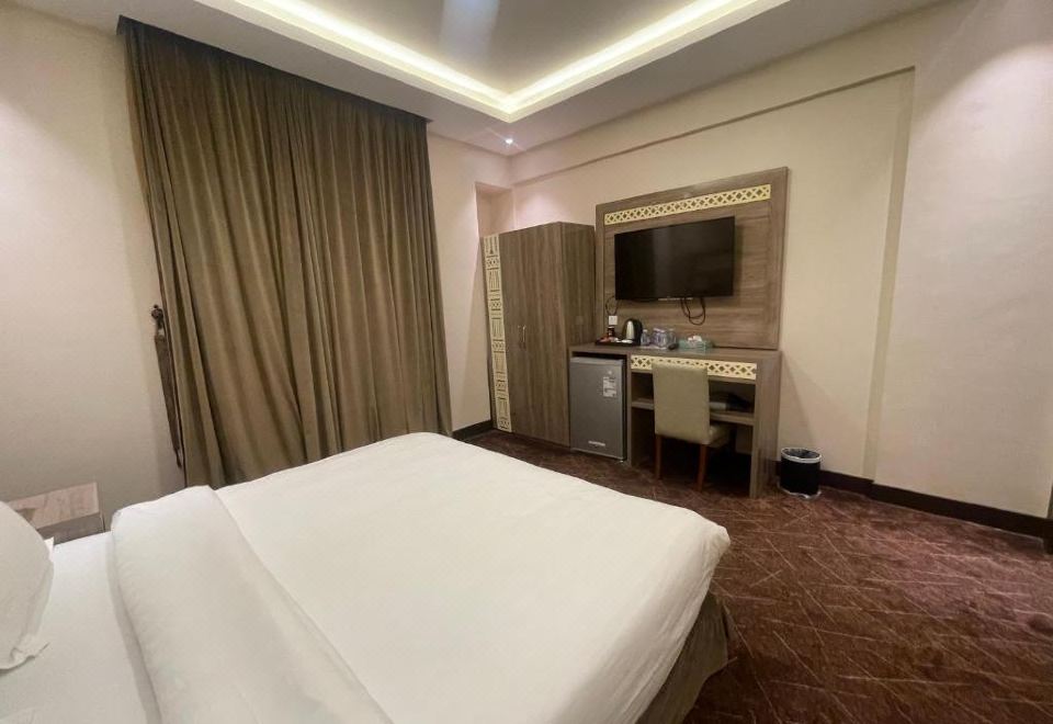 2. 샤타 아바 가구..