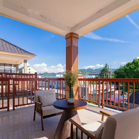 Jingyiju Homestay (Tonglu OMG Heartbeat Paradise)