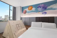 난창 텅왕거 인터내셔널 호텔 (바이광장 난창역)