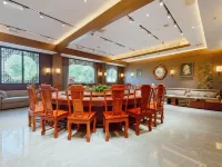 Shangri La Zhu Cheng International Hotel (Dukezong Ancient City Branch) - parking