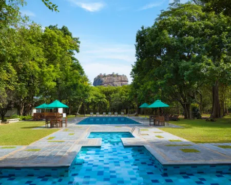 Hotel Sigiriya Hotels in Matale