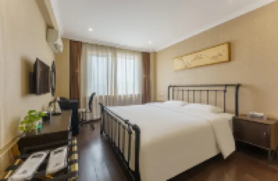 Dalian Xinghui Kaili Hotel (Dalian Pulandian Wanda Plaza Branch) Hotels near Binhai Road