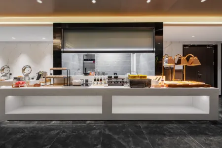 Century Hotel Отели рядом с достопримечательностью «West Campus of Tianjin University of Technology and Education»