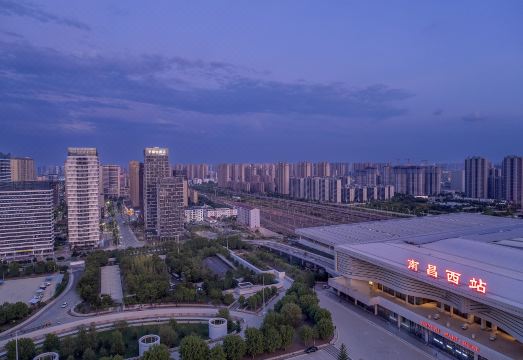 Country Inn & Suites Nanchang West Railway Station Branch Hotel Overview