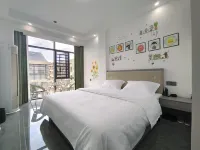 Luxi Qingquan Business Hotel Hotel in zona Tianqiao Mountain