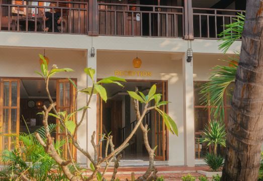 연못 위 조식 공간