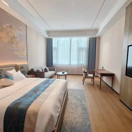 Longshan Hotel