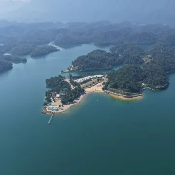 Kong West Island Guesthouse (Luxi West Sea Scenic Area Branch)