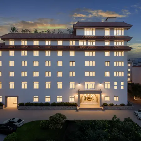 Tianchi Hotel (Jinli Wuhou Temple Shop) Отели рядом с достопримечательностью «Мемориальный храм Ухоу»