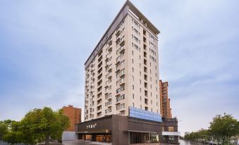 JI Hotel (Zhengzhou Wenhua Road Liulisi Subway Station)