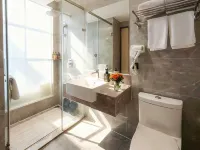 KAJU Hotel (Xi'an Bell and Drum Tower Huimin Street) Hotels in Xi'an