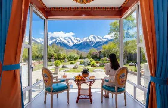 卧龍山莊丨森林祕境・180°雪山・藏式風情度假山莊（馬蹄寺景區店）