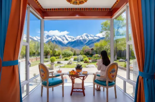 Ma Ti Temple Wolong Villa Hotels in 