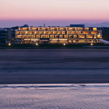 Anaya Lanxi Hotel