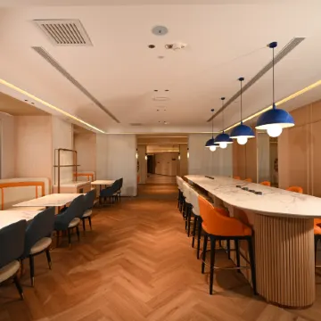 Holiday Inn Express Shenzhen Sports Center by IHG Отели рядом с достопримечательностью «Библиотекам Шэньчжэнь»