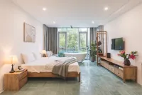 Smart Serviced House near Train Street