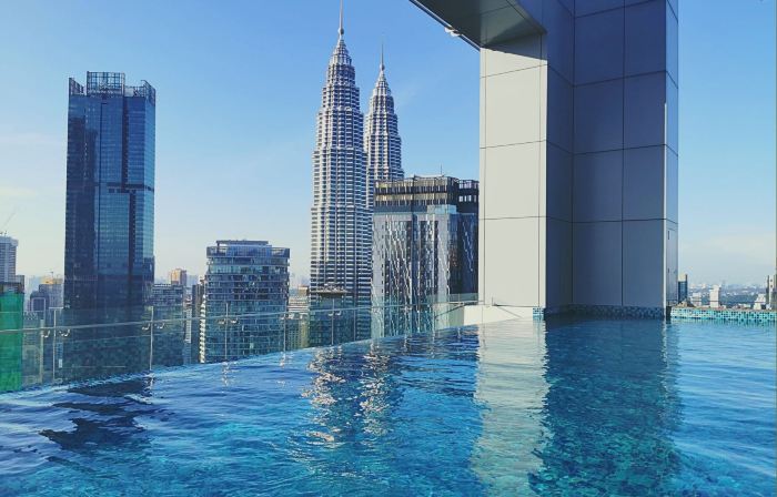Royce Residences KLCC Kuala Lumpur by ALMA ( Rooftop Infinity Pool + 10Mins Walk to KLCC )