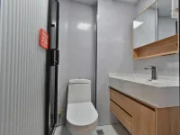 Pudding Yanxuan Hotel (Shanghai North Bund Dalian Road Subway Station Branch) Hotels near Linping Road Station