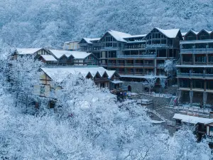Jiuru Mountain Nomanbao Life Scene Hotel