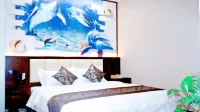 Nanjing Yi Theme Home Hotel (Fuyang Plaza Suning Universal Tianrun Plaza Branch)