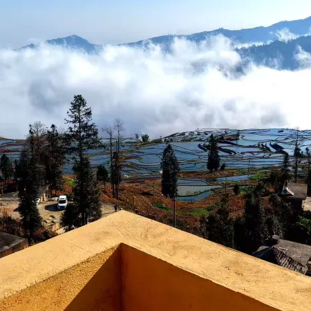 Yanhai Shanye Smart Homestay (Duoyishu Terraced Fields Scenic Area)