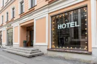 Hotel Demut - New