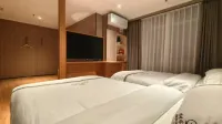如家雲上四季飯店(萬寶廣場店)