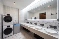 Manhattan Youth Hotel (Shanghai Railway Station Branch) - 2 stelle