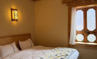 Tanba Danba Luo Jia Yunjie  Homestay 2-Star Hotel suite