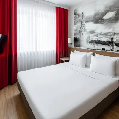 Adagio Moscow Kievskaya Hotels near State Darwin Museum
