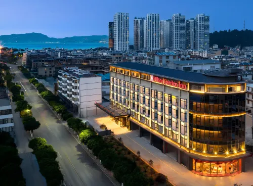 Hilton Garden Inn Dali Erhai Park