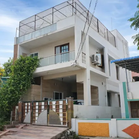S L Homestay
