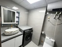 Shiyi Hostel (West Railway Station Subway Station) - homestay