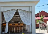 Yi Zhong Yue Ting | Designer Mediterranean Boutique Inn (Tekes Store)