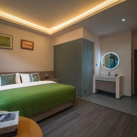 Yue Yunjing | SUNNY HOUSE Vacation Apartment (Libo Xiaoqikong East Gate Ticket Hall)